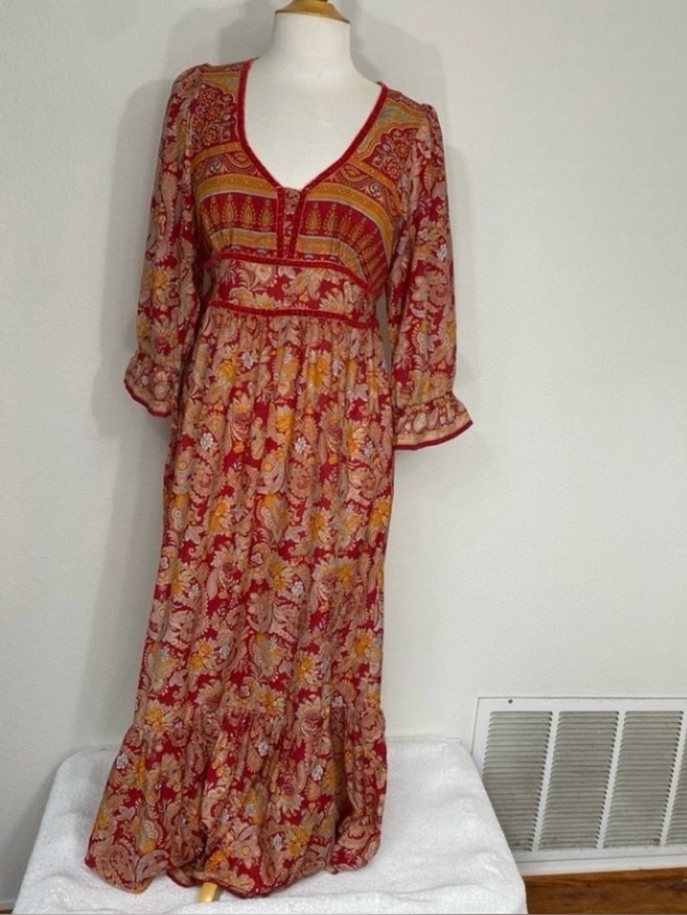 Rapsodia Women's Red Golden Velvet Trim Boho Floral Maxi Dress Size Medium Boho